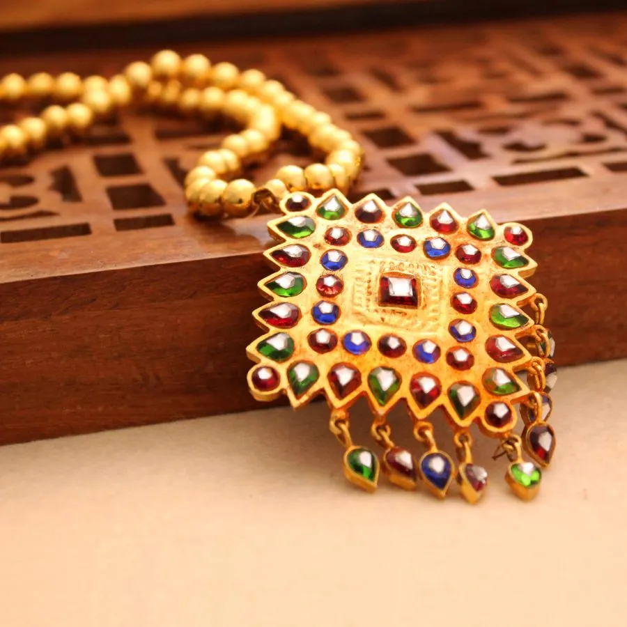 Dhurri Set with Multi color Kundan Work