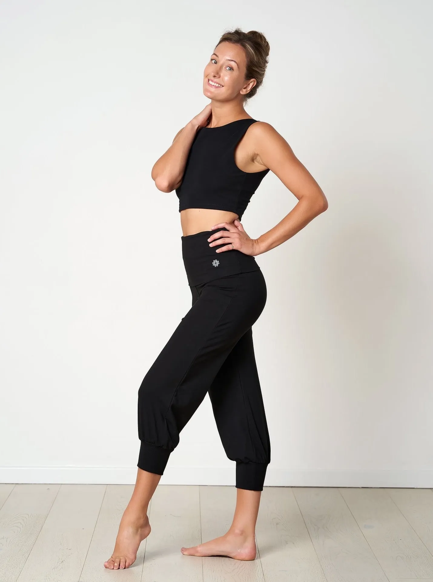 Gossypium Aspire Cropped Harem Pants - Black