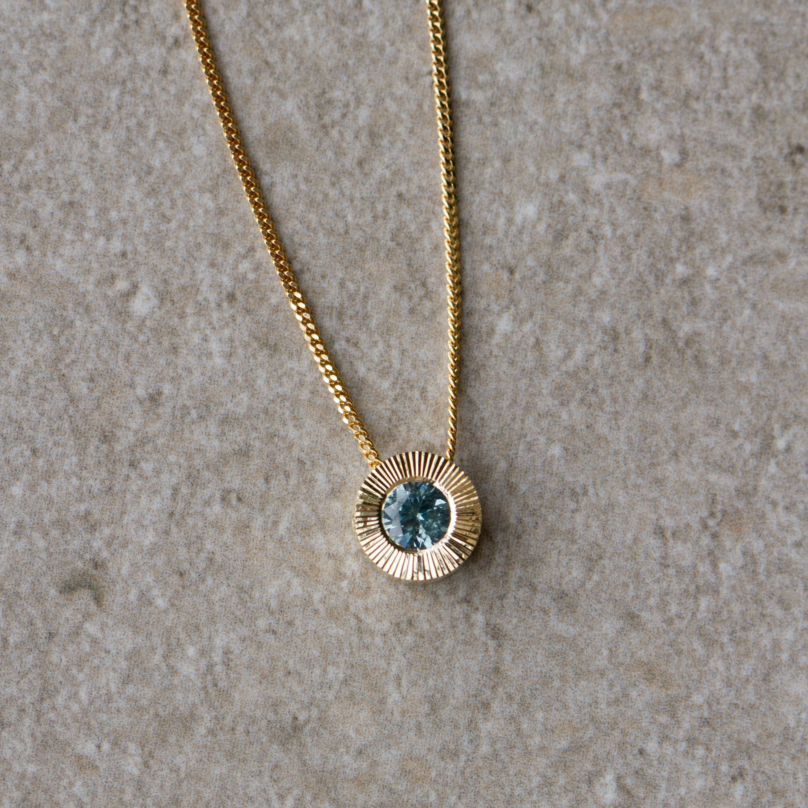 Light Green Montana Sapphire Medium Aurora Necklace in Yellow Gold